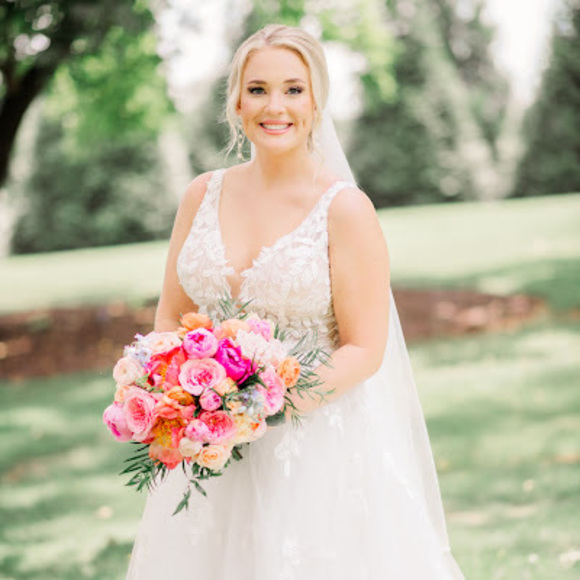 Meet your Posher, Cassi - Picture 1 of 1